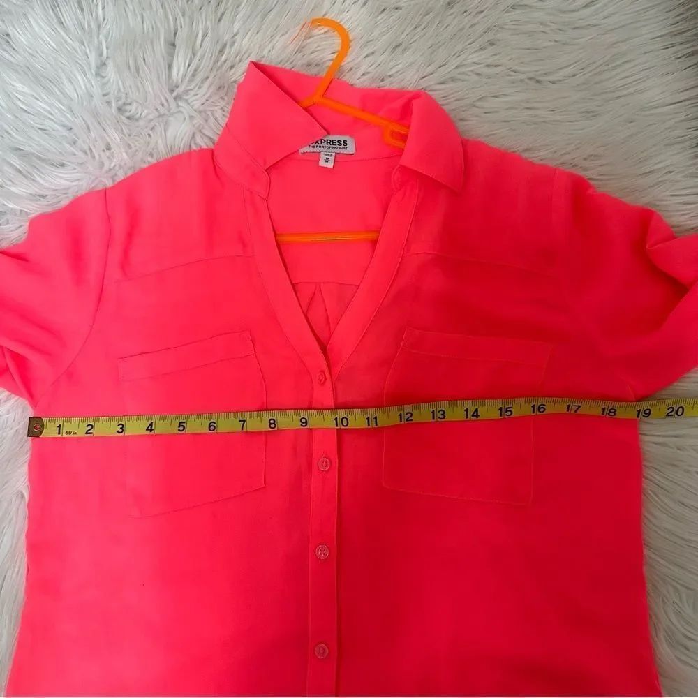Express coral top . Size: M - Picture 5 of 5